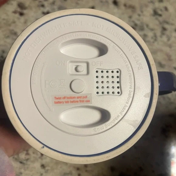 Disney’s Beauty and the Beast Musical Mug that Plays the song “Be Our Guest” NWT - Picture 6 of 12